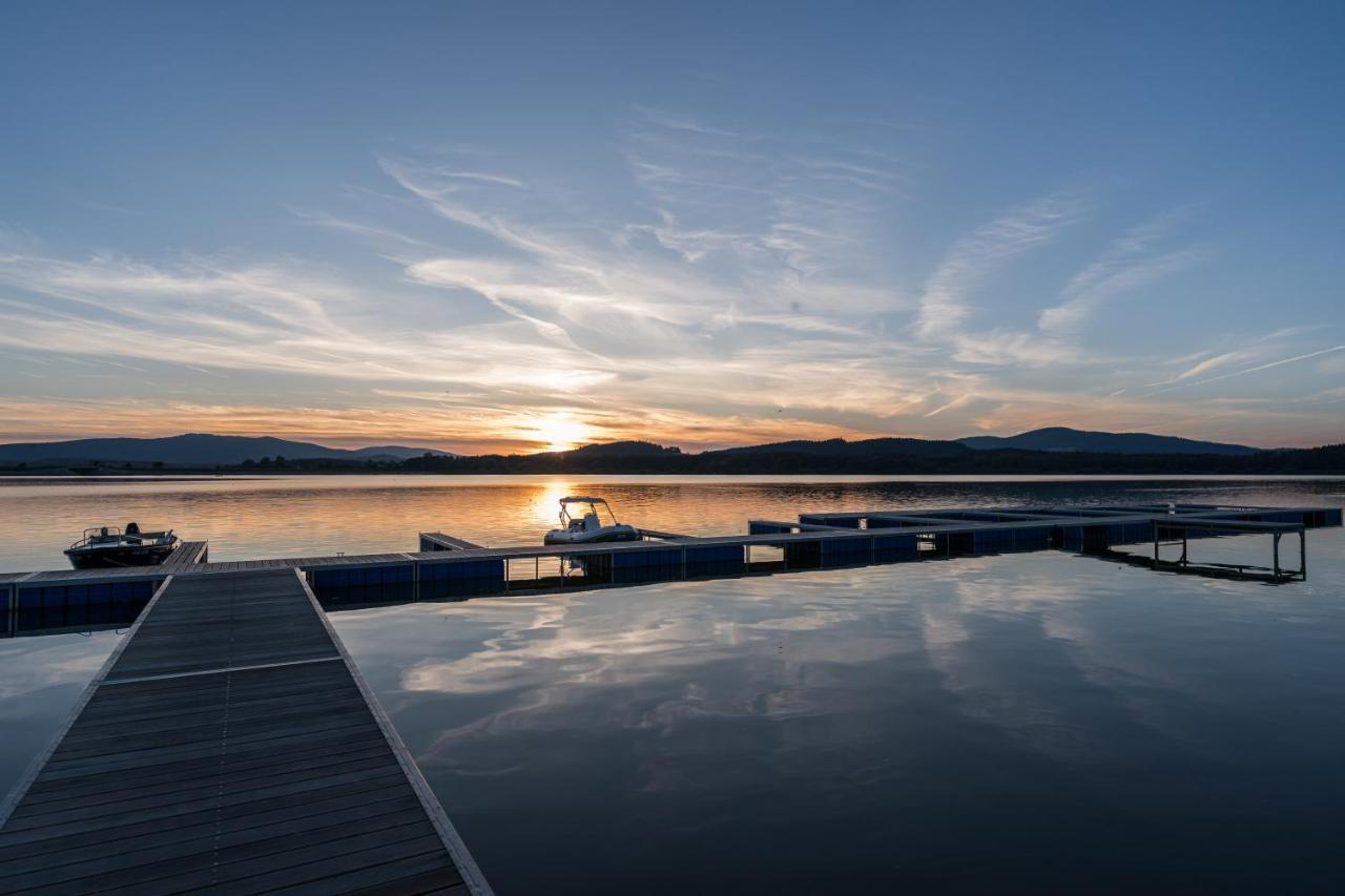 Unique Lipno Apartment Černá v Pošumaví エクステリア 写真