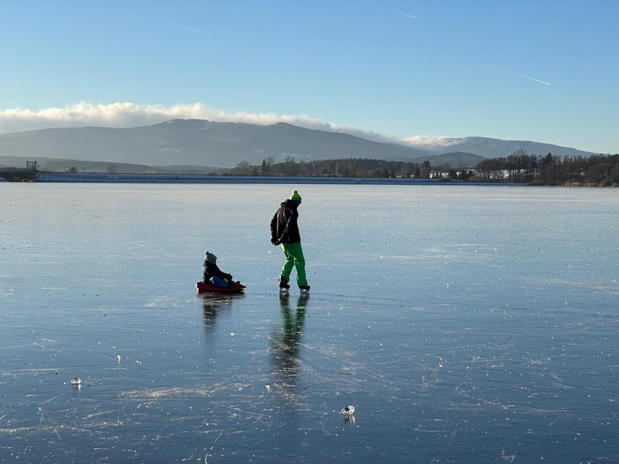 Unique Lipno Apartment Černá v Pošumaví エクステリア 写真